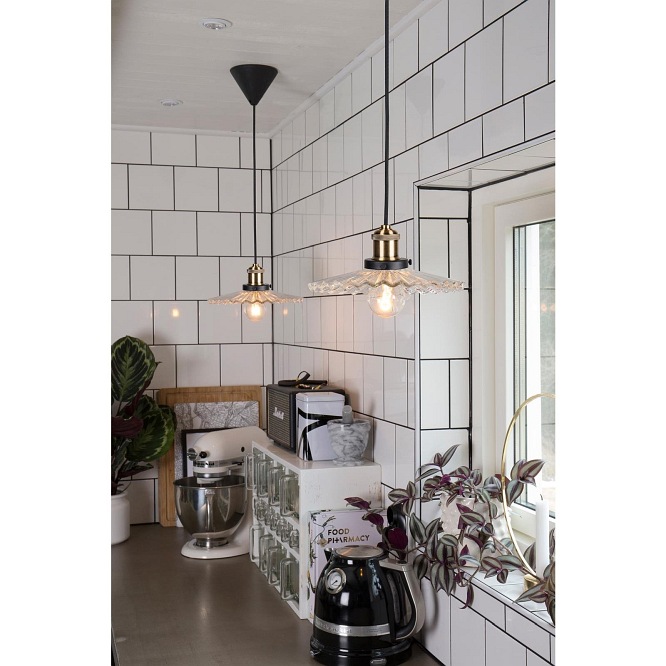 Szklana loftowa lampa Cobbler przezrosta 25cm w kuchni